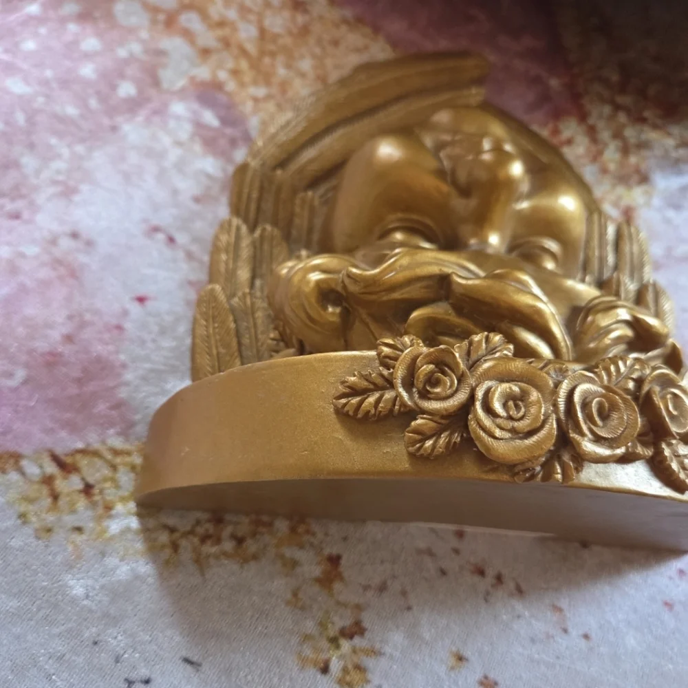 Vintage heavy cherub wall shelf - Victorian style Gold Gilded Finish Stunning